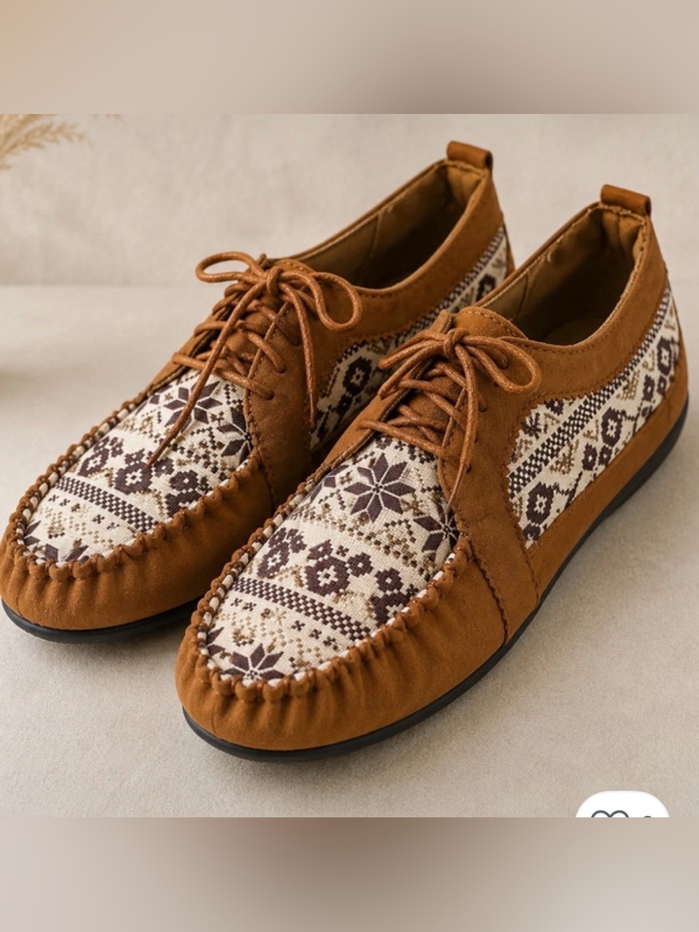 brown boho moccasin shoes size 7.5 ethnic print